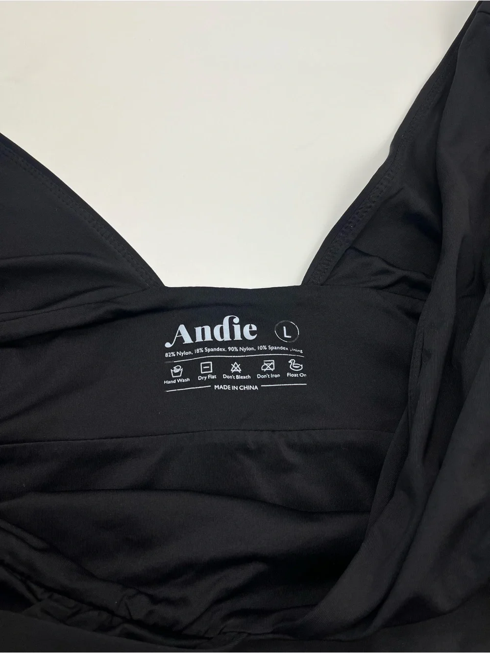 Andie Swim Mykonos V-Neck One-Piece Swimsuit Womens Size Large‎ Solid Black
